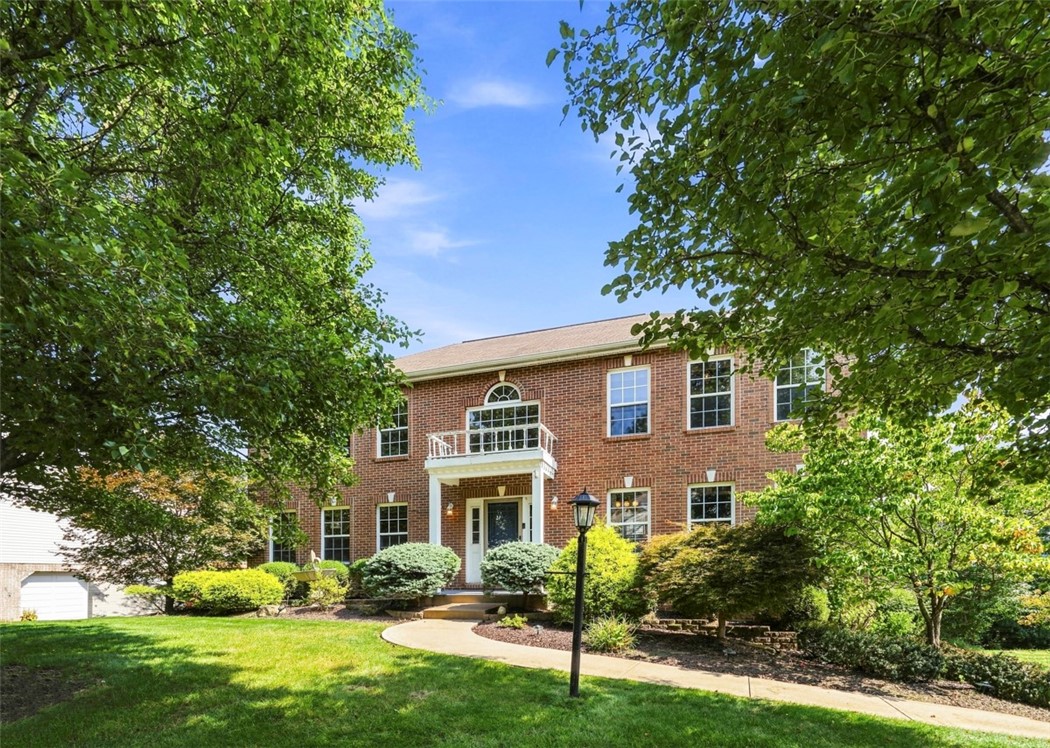 1512 Laurel Ridge Dr — photo 1