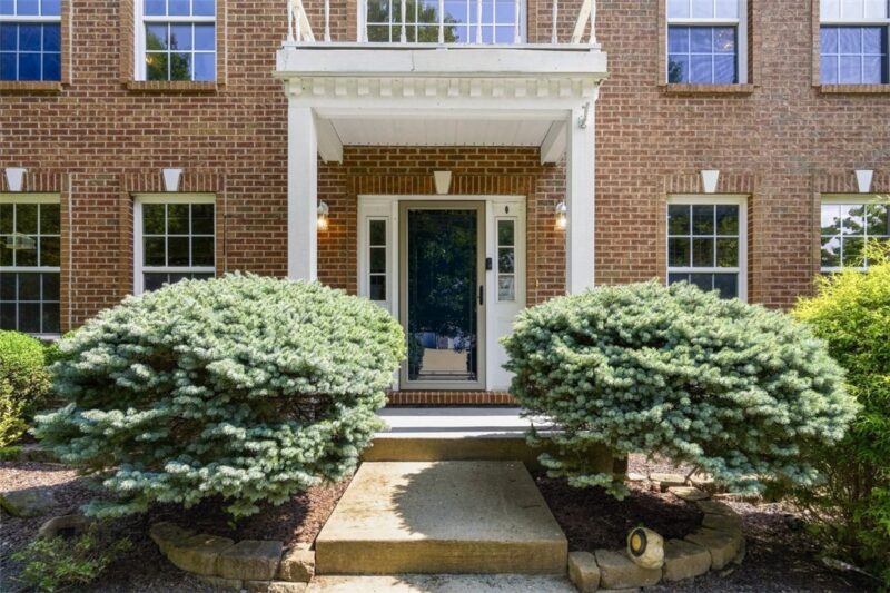 1512 Laurel Ridge Dr — photo 4