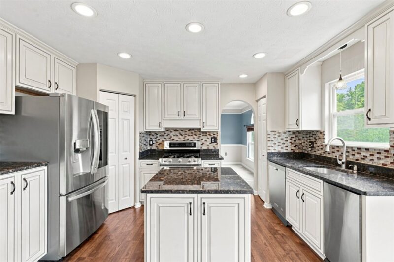 1512 Laurel Ridge Dr — photo 8