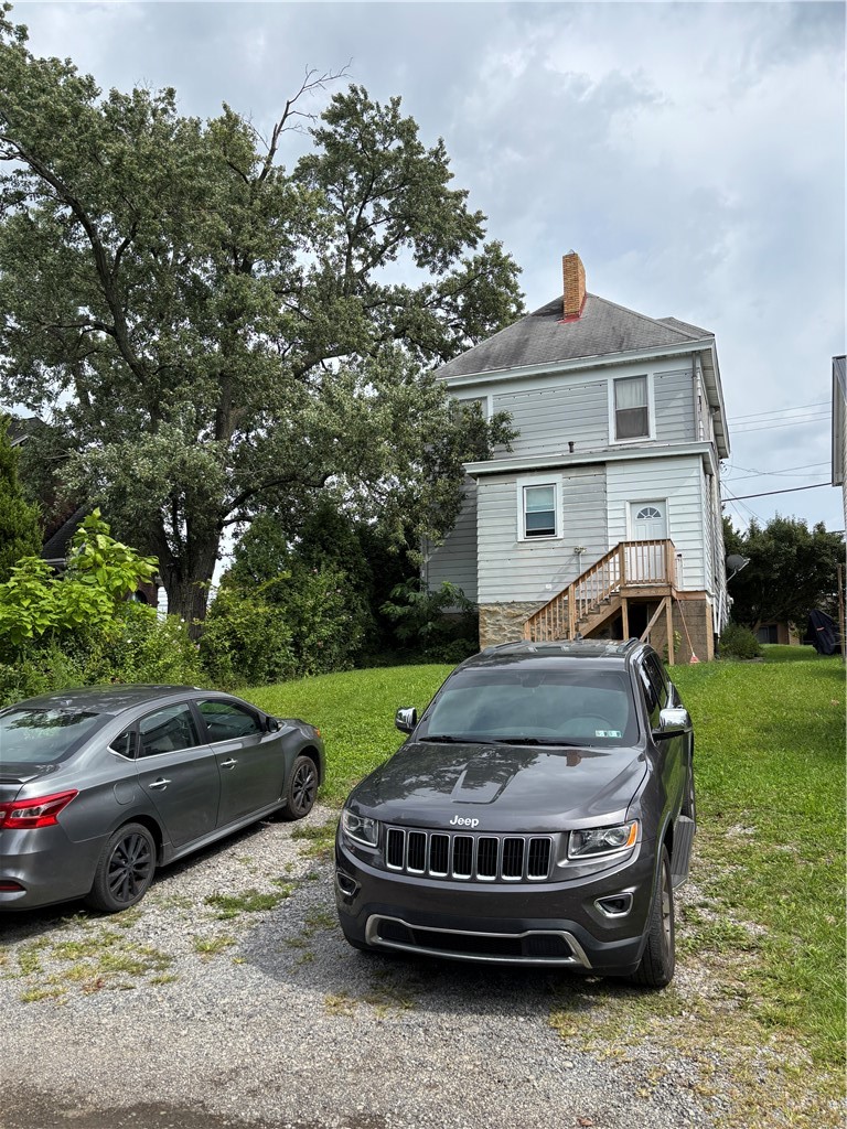 2442 Pioneer Avenue — photo 3