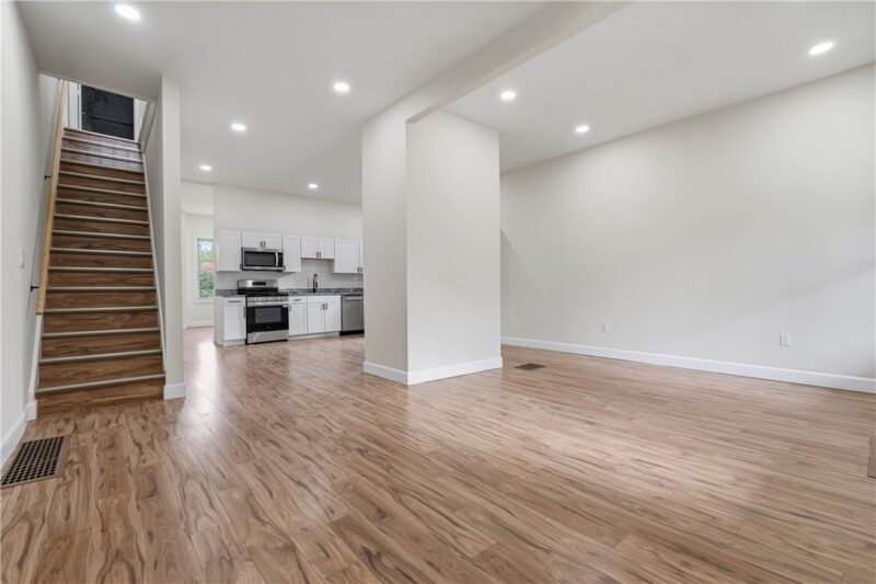 117 W 14th Ave — photo 6