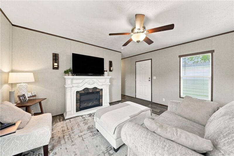 163 West Dr — photo 4