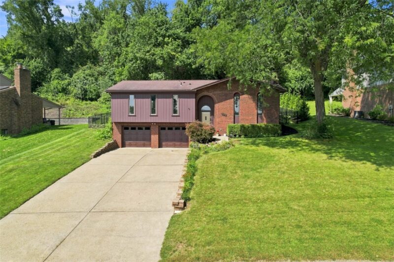 628 Ray Dr — photo 2