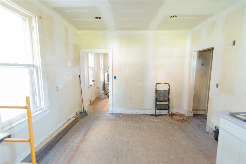 221 Mckean Ave — photo 8