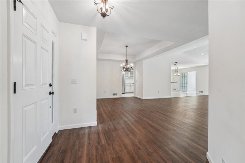 2400 Woodland Hills Drive — photo 3