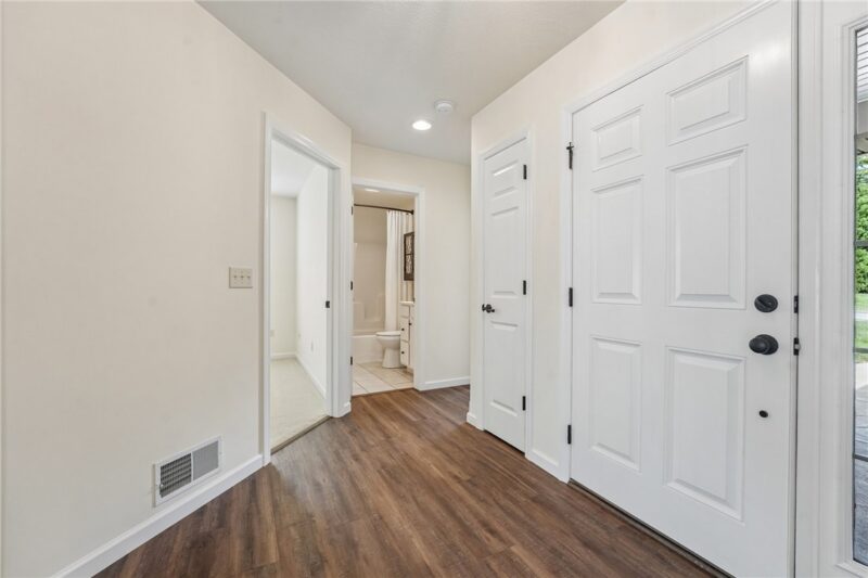 2400 Woodland Hills Drive — photo 4