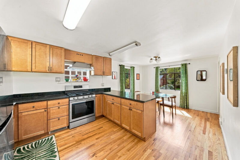 2701 Blackridge AVENUE — photo 7