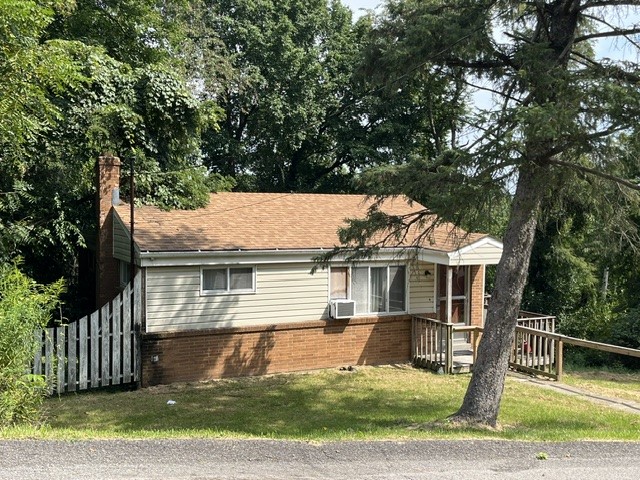42 Grace St — photo 2