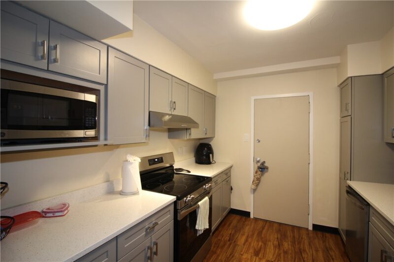128 N Craig St 402 — photo 7
