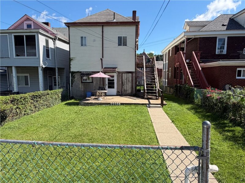 1029 Chartiers Ave — photo 2