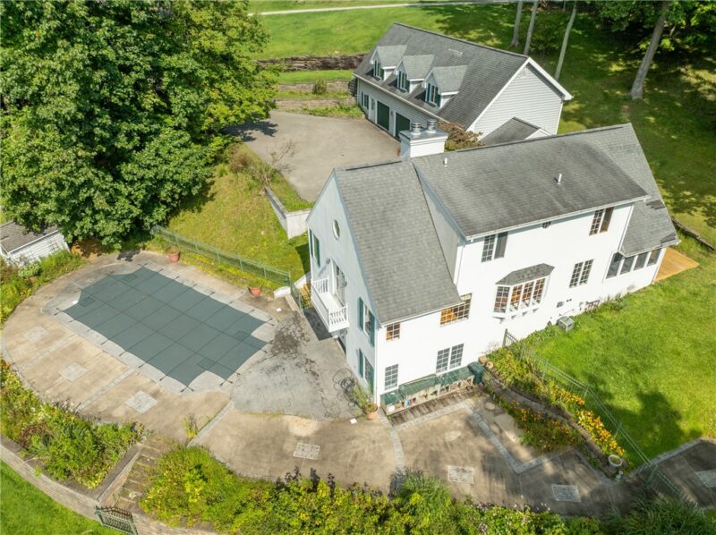 117 Tall Timber Drive — photo 2