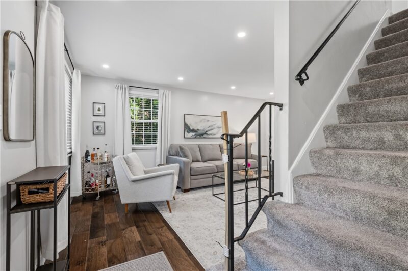 7960 Marmion Dr — photo 3