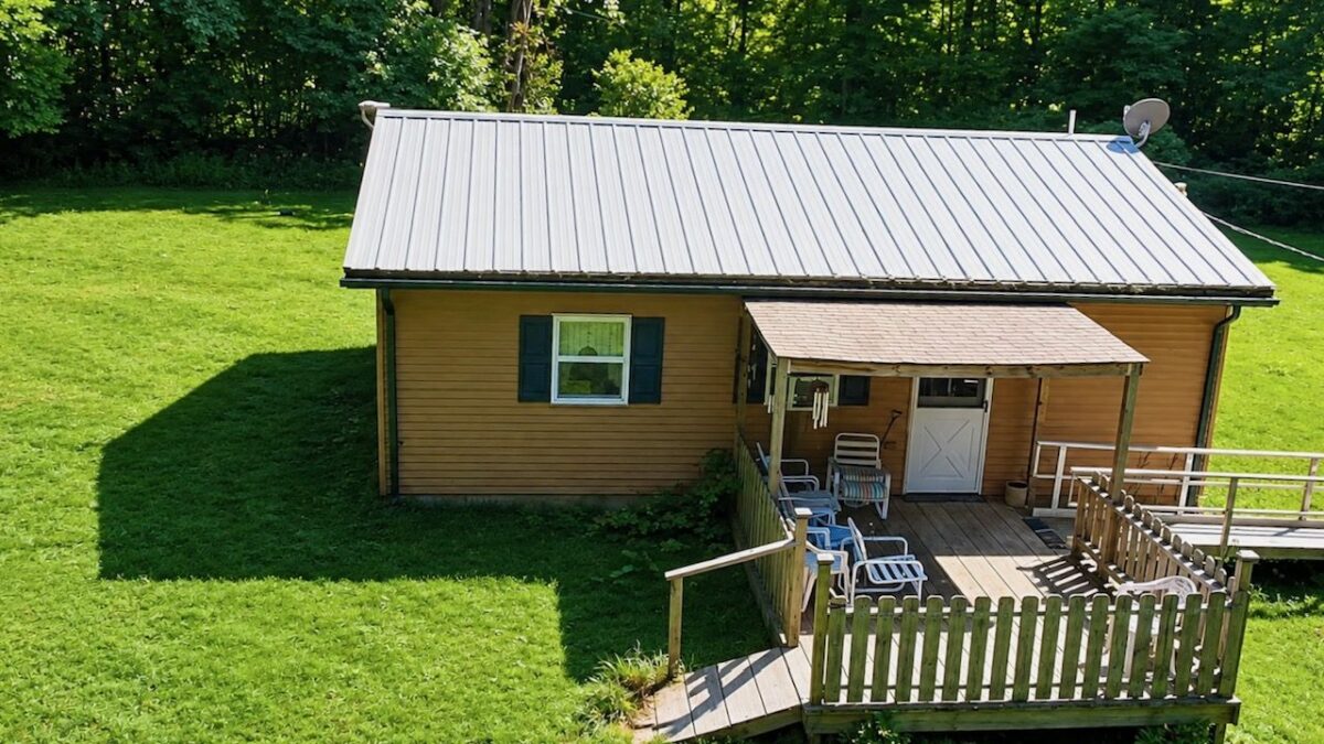 114 Forbes ROAD — photo 1