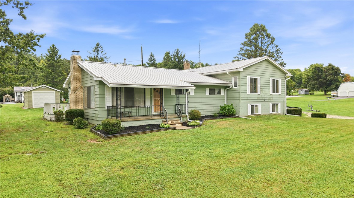 1114 Fairlawn Ln — photo 1