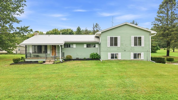 1114 Fairlawn Ln — photo 3