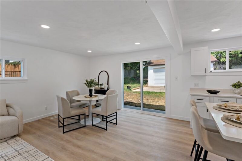 3033 Fairway Dr — photo 8