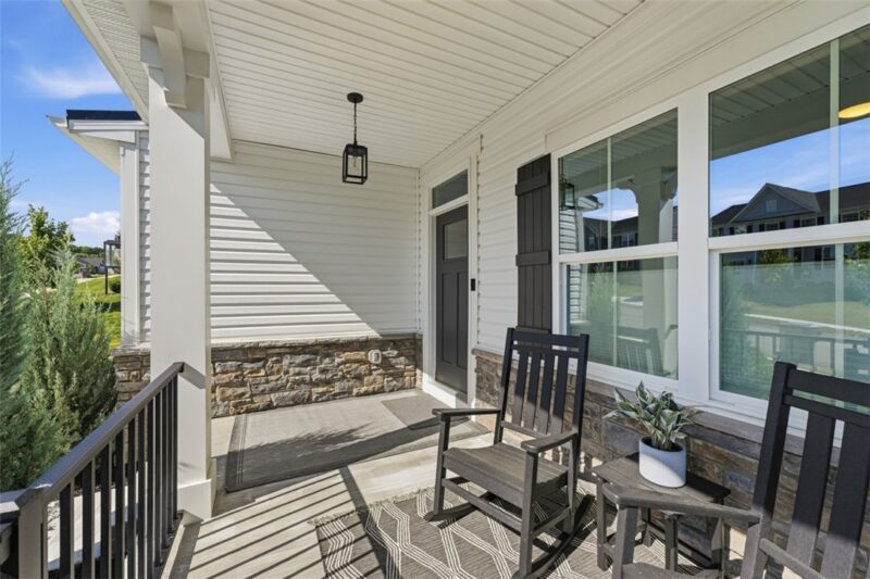 406 Sarjean Way — photo 4