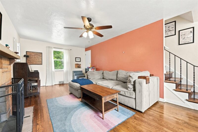 2332 Pioneer Ave — photo 5