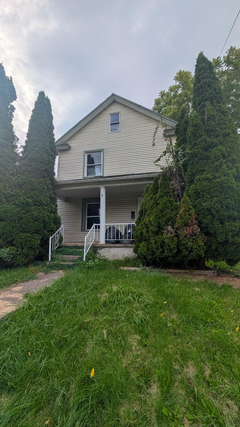 1104 Agnew STREET — photo 1