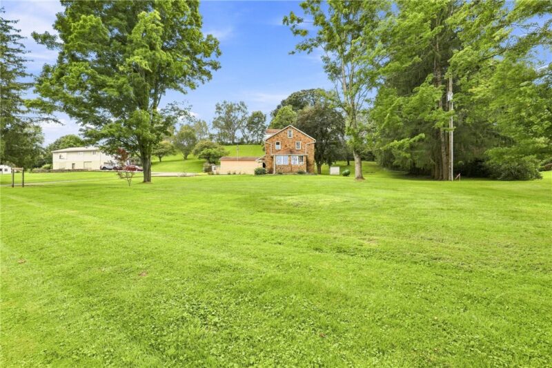 205 Howard Dr — photo 6
