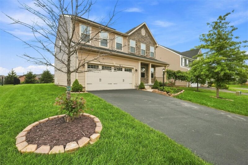 3002 Highpoint Dr — photo 2