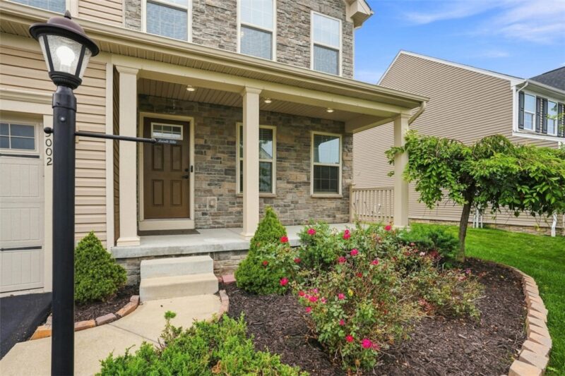 3002 Highpoint Dr — photo 3