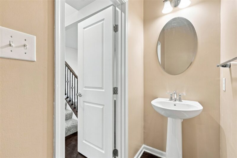 3002 Highpoint Dr — photo 7