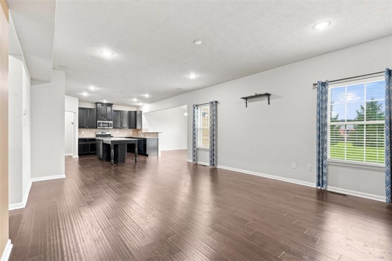 3002 Highpoint Dr — photo 8
