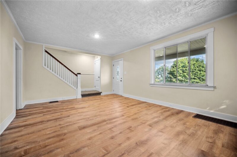 110 Kennedy Ave — photo 6