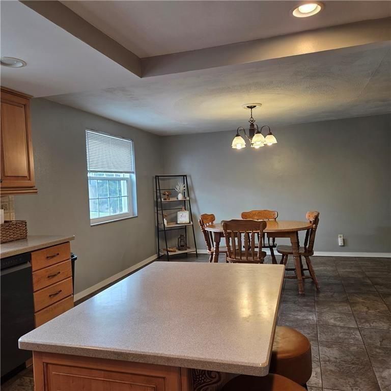 102 Raleigh Ct — photo 7