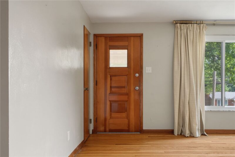4549 Gates Dr — photo 5
