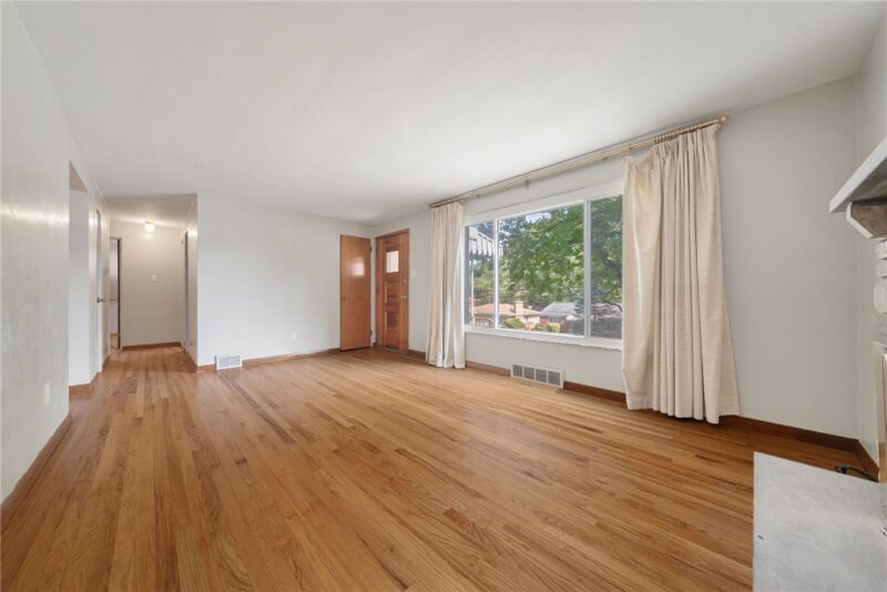 4549 Gates Dr — photo 8