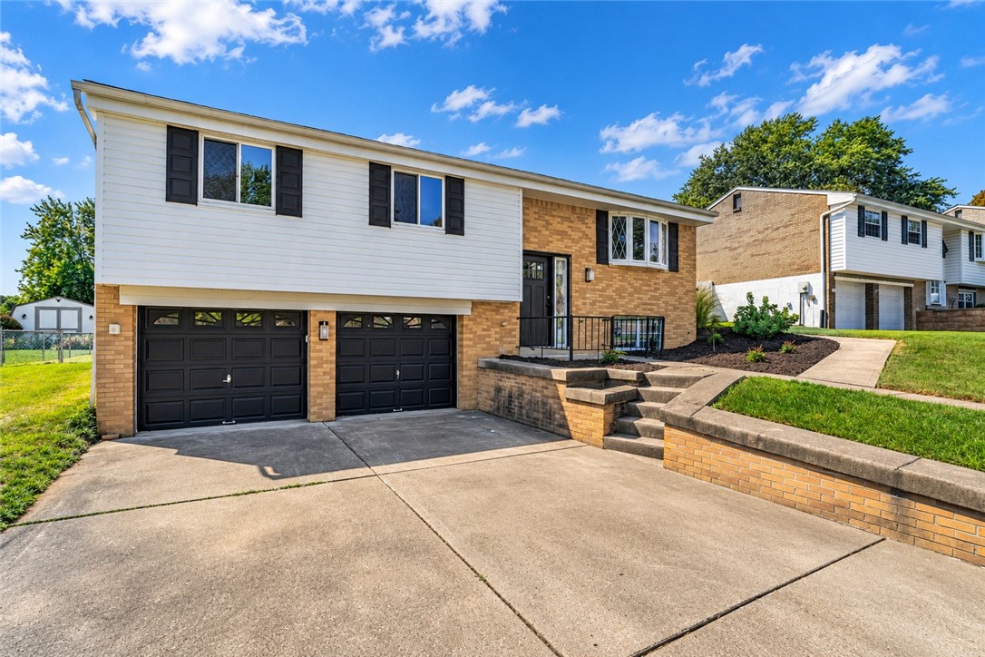 3027 Pitchfork Dr — photo 1