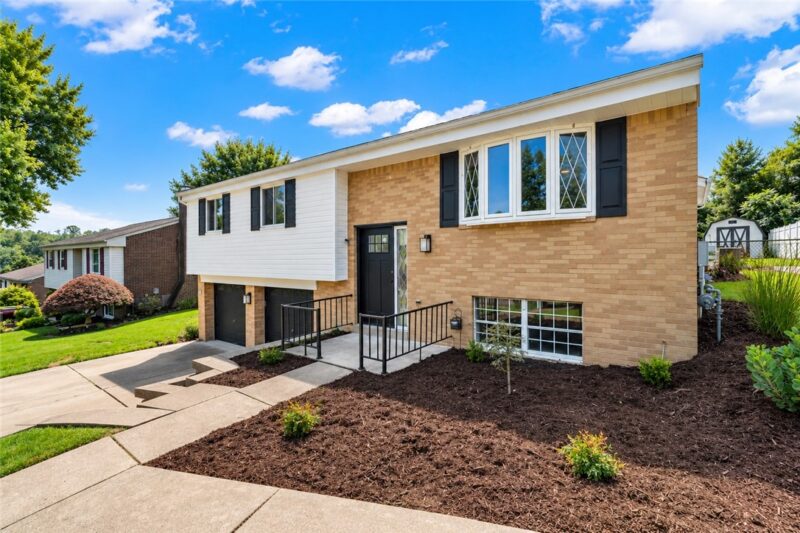 3027 Pitchfork Dr — photo 2