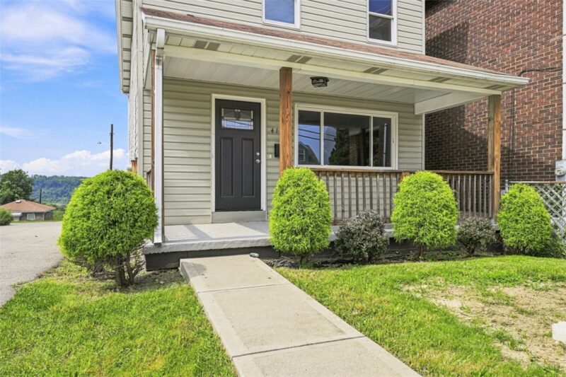 4136 Gladstone St — photo 2