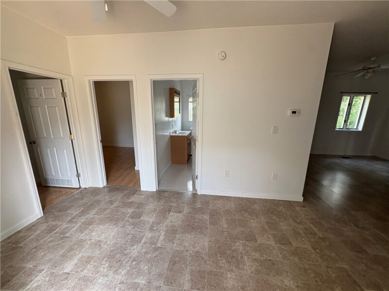 192 Main St — photo 4