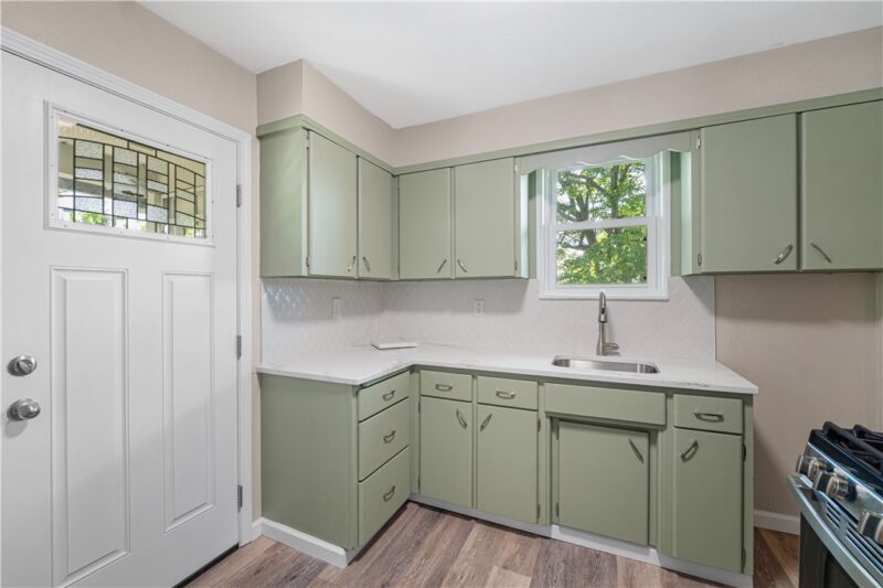825 Donnan Ave — photo 7