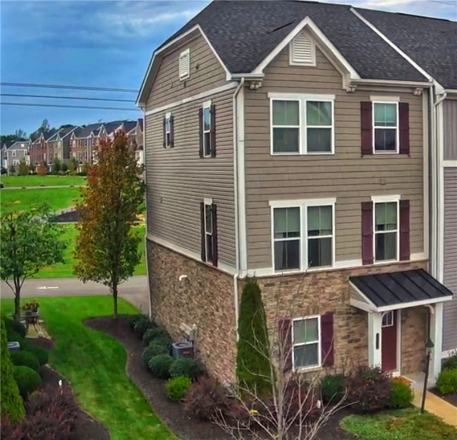 157 Bucktail Dr — photo 1