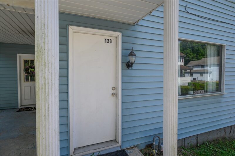 120 Coal St — photo 3