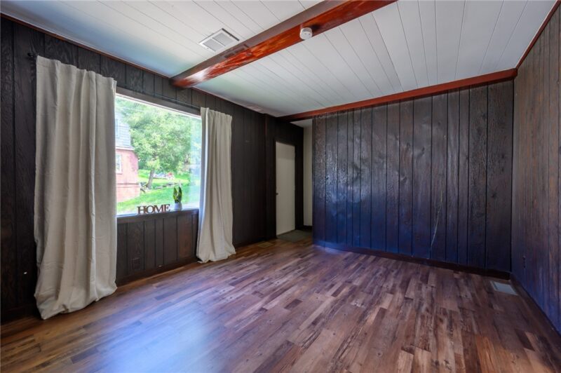 120 Coal St — photo 4
