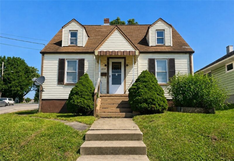 1198 Arch St — photo 2