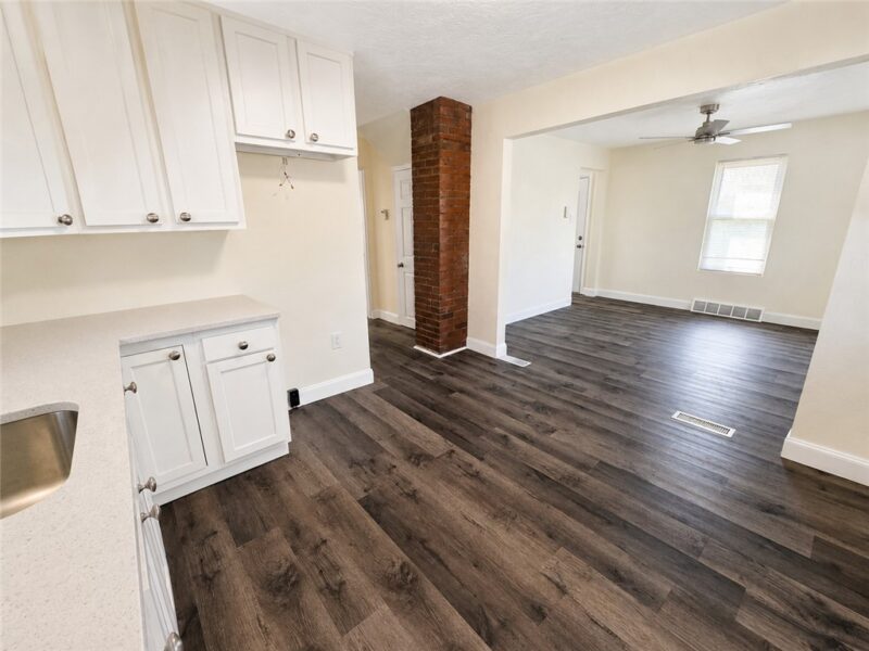1198 Arch St — photo 7