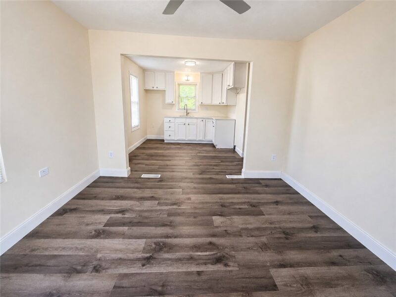 1198 Arch St — photo 8