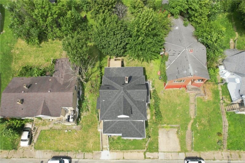221 Vine St — photo 5