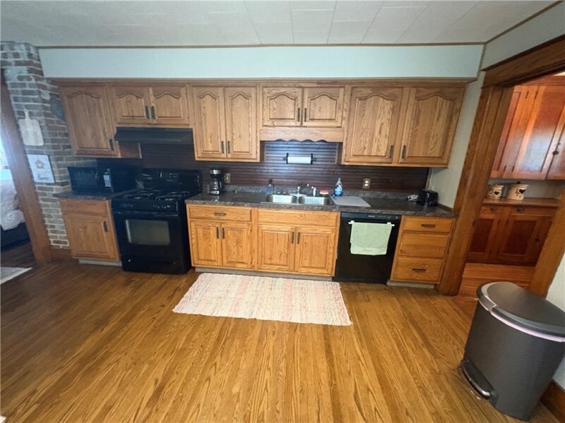48 Cloe Church St — photo 5