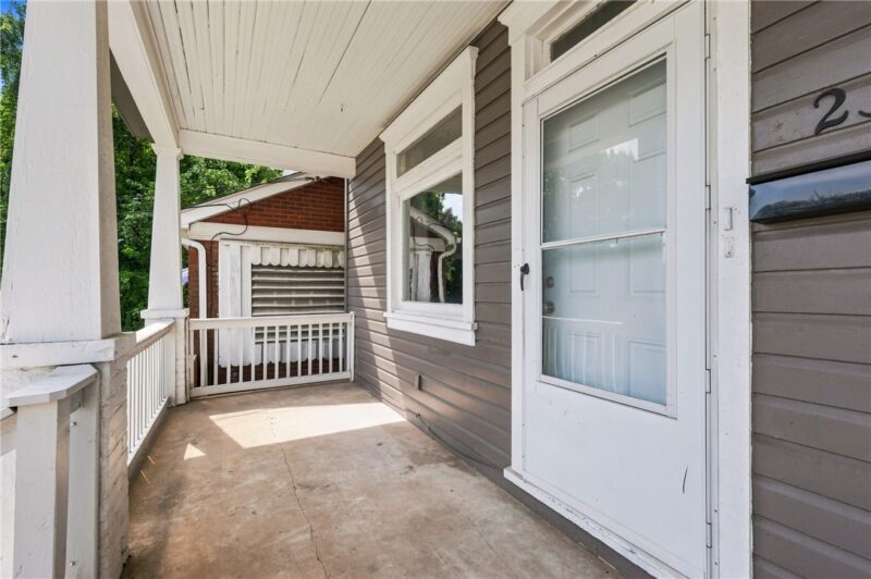 2329 Hazelton St — photo 3