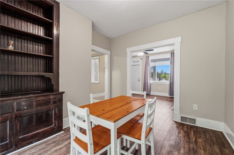 2329 Hazelton St — photo 8