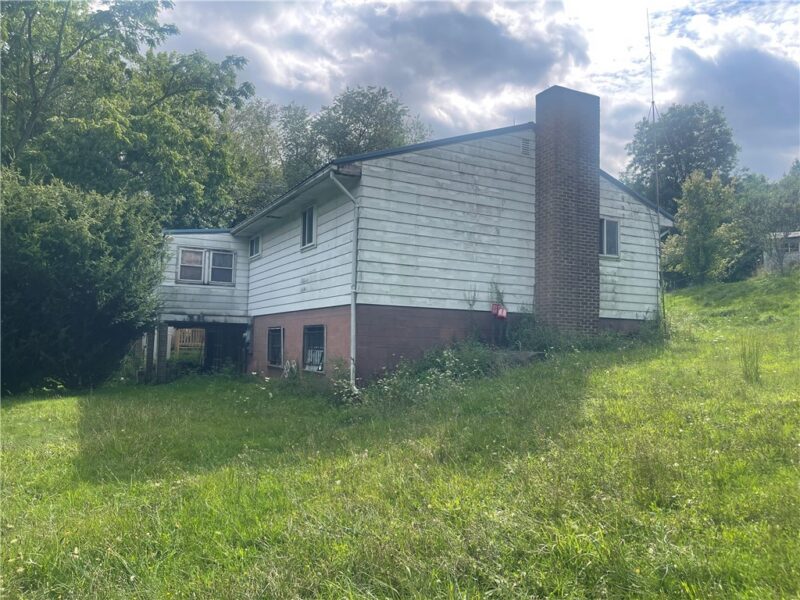623 W Sunbury Rd — photo 4