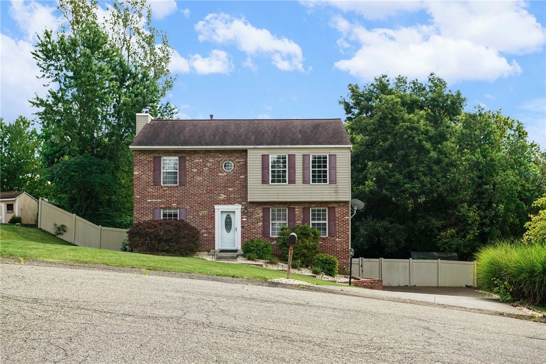 7335 Deer Run Cir — photo 1