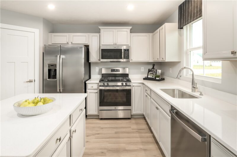 467 Clubhouse Drive — photo 5